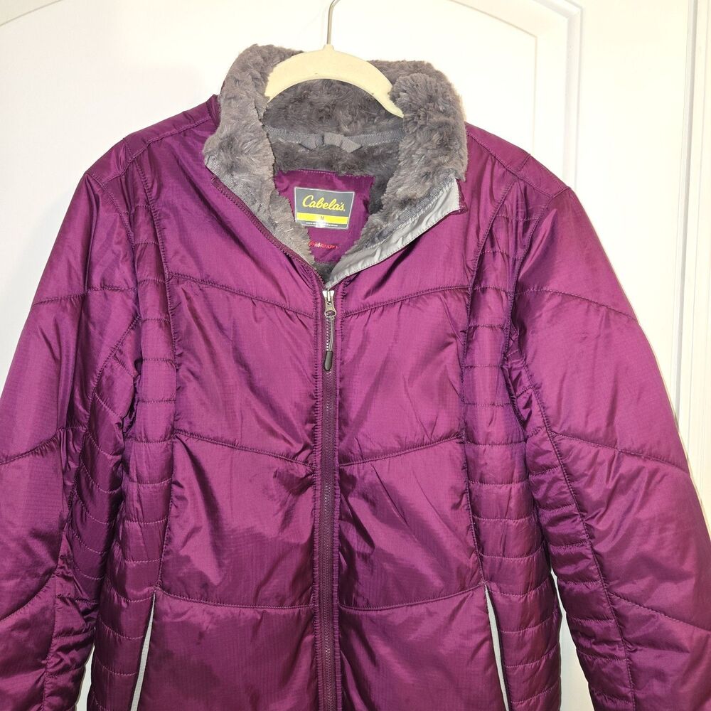 Cabela’s Quilted Puffer Jacket w A Faux Fur-Lined Collar Women's Sz. Medium Wine